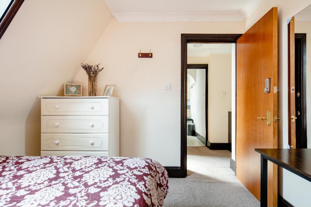 Double Room 2 Mins From Station Belvedere エクステリア 写真